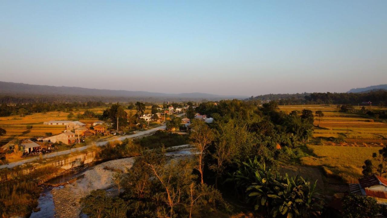 Shanta Ghar A Rustic Guesthouse Chitwan Zewnętrze zdjęcie