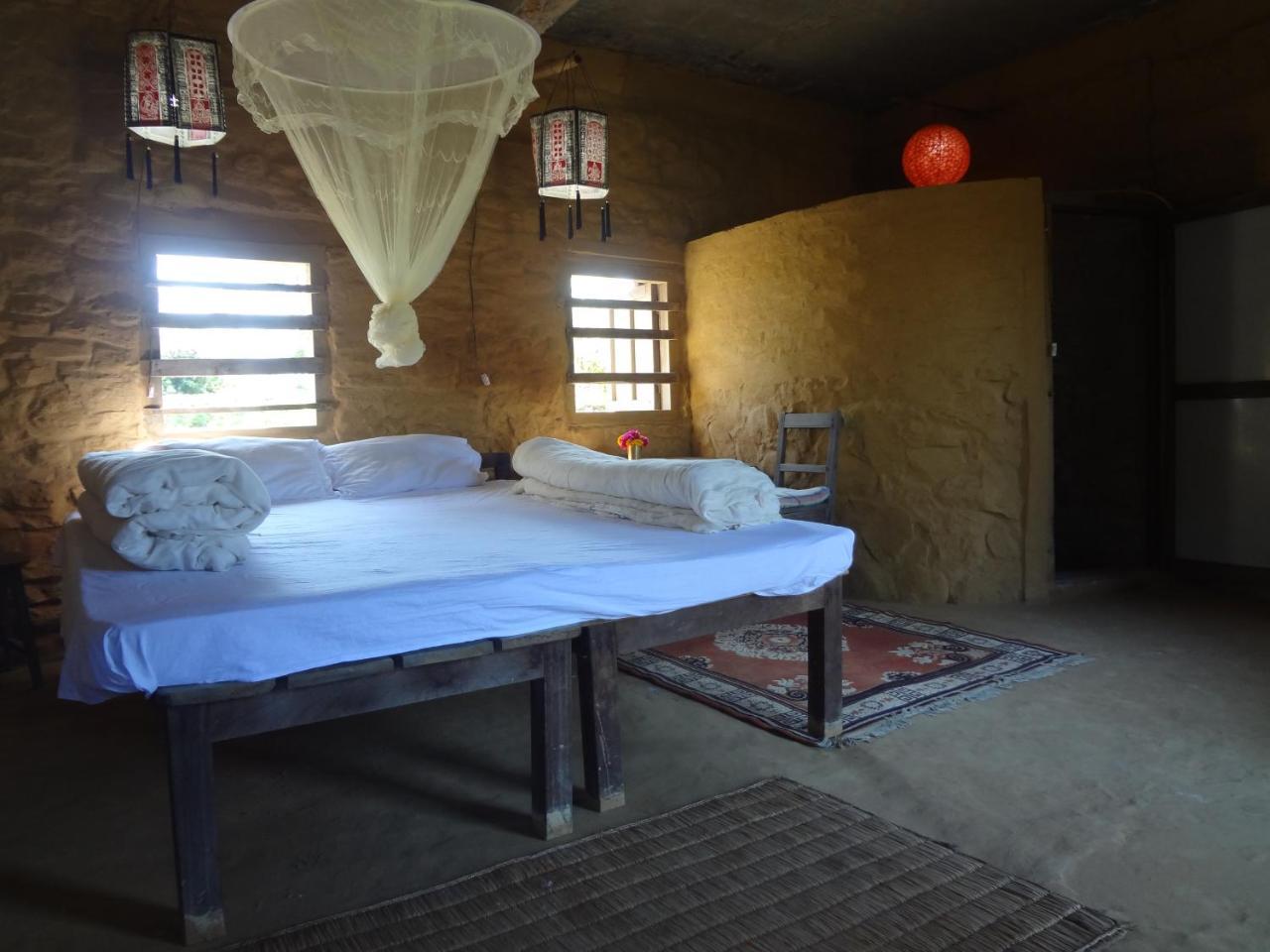 Shanta Ghar A Rustic Guesthouse Chitwan Zewnętrze zdjęcie
