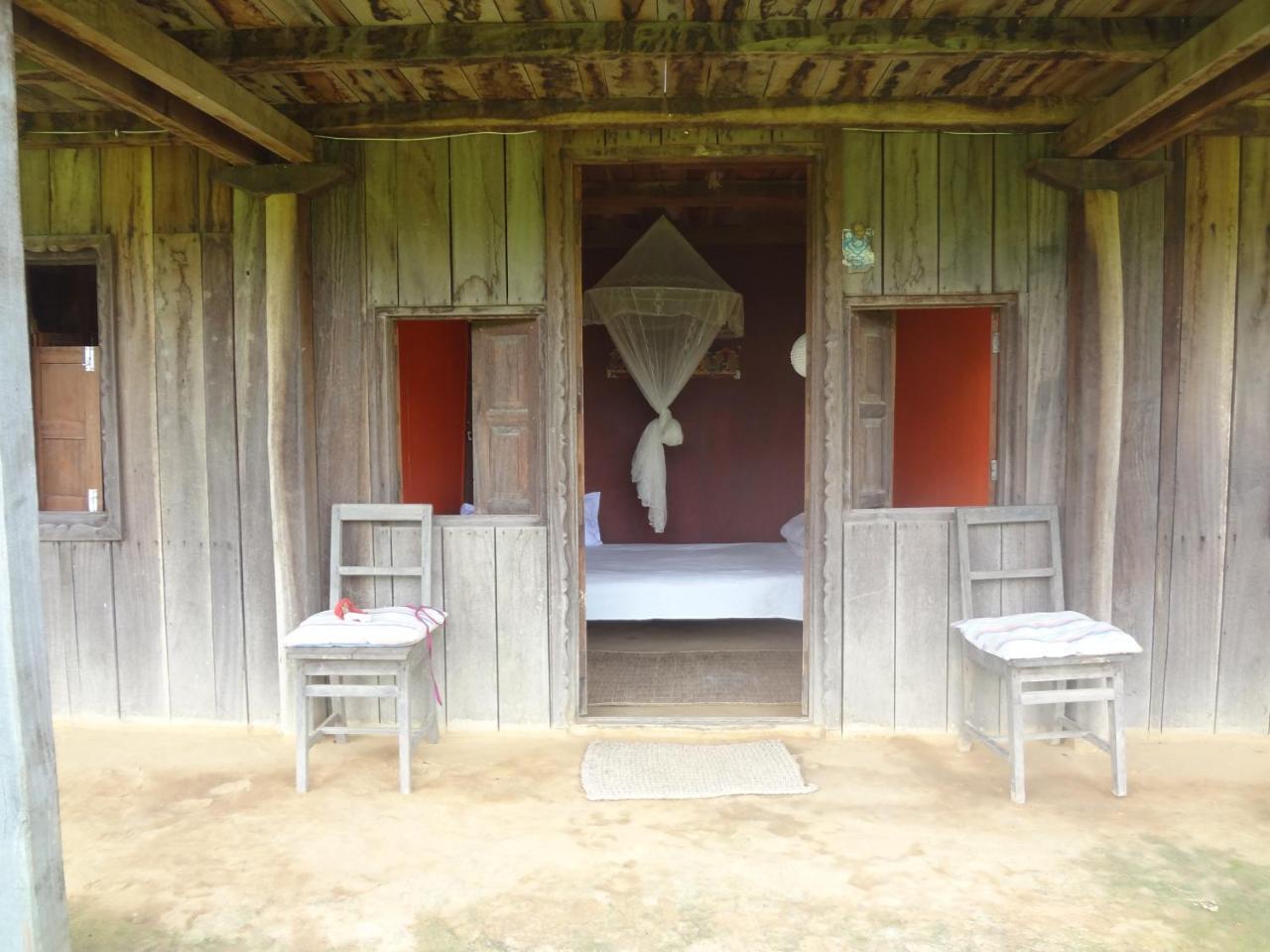 Shanta Ghar A Rustic Guesthouse Chitwan Zewnętrze zdjęcie